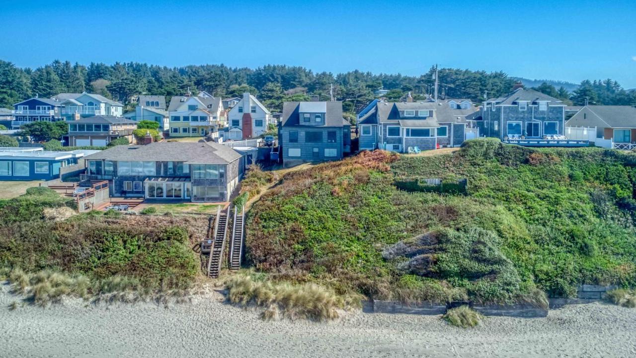By George Villa Lincoln City Exterior foto